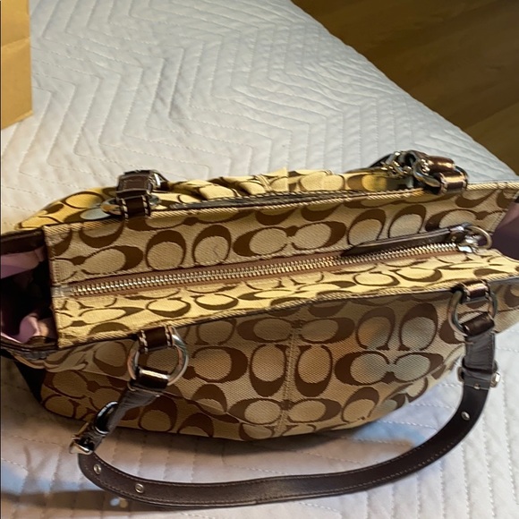 WHAT A FIND!! Coach brown canvas handbag!! - Picture 9 of 16